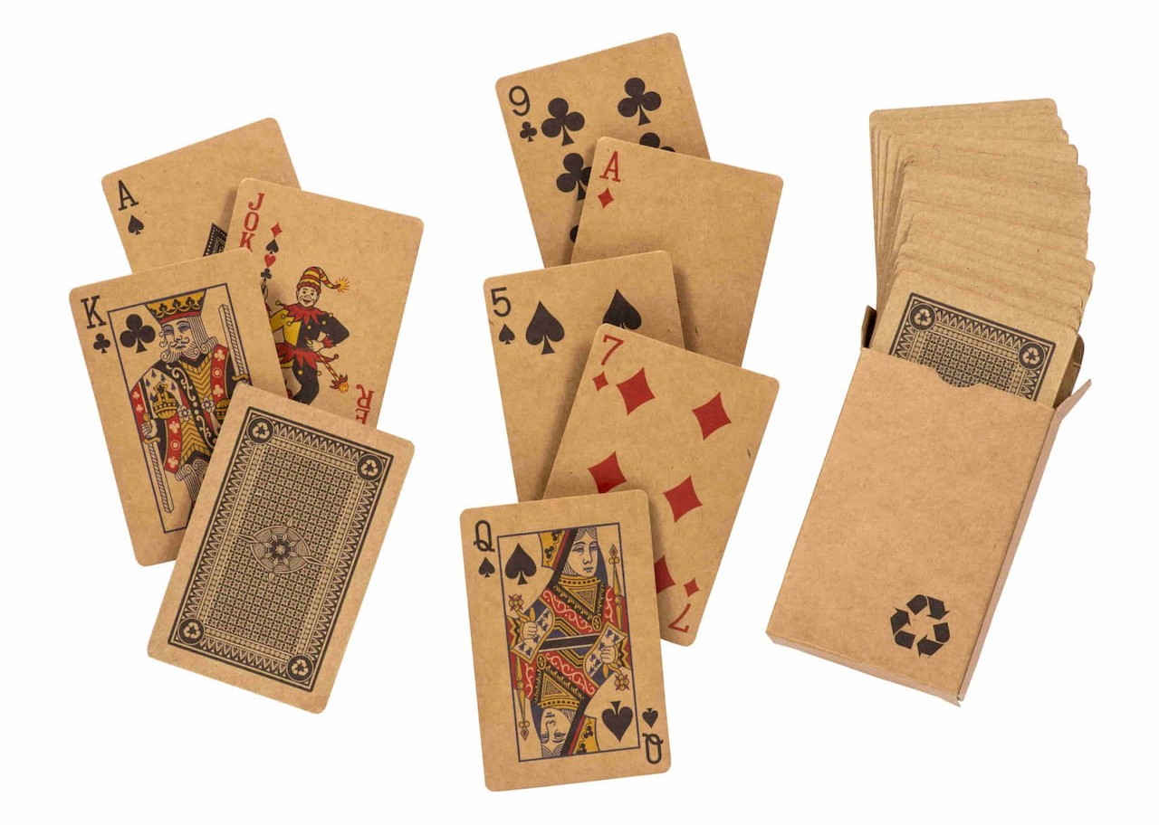 jeu de cartes recyclées