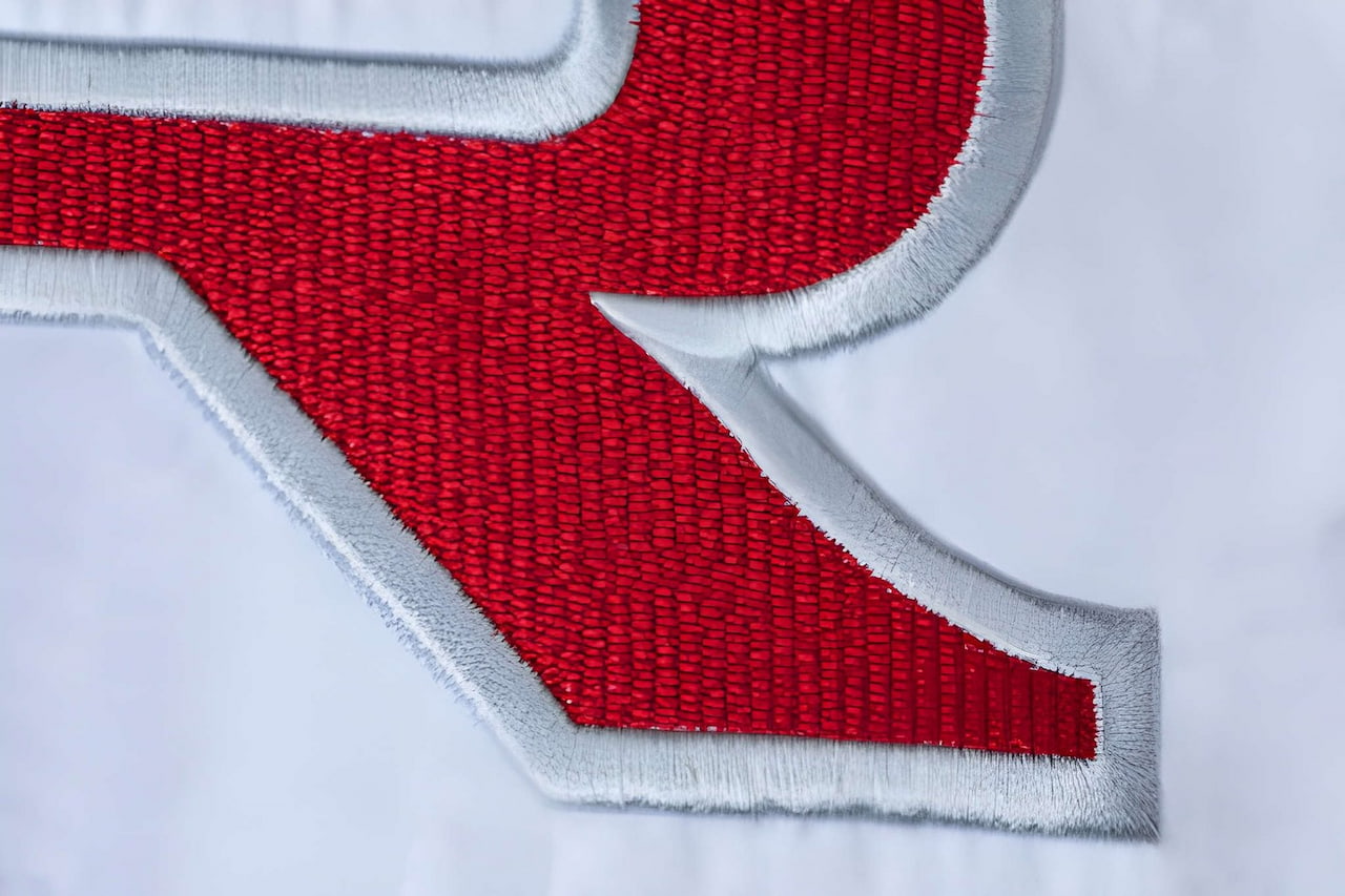 Broderie ou impression textile : que choisir pour vos vêtements personnalisés ?