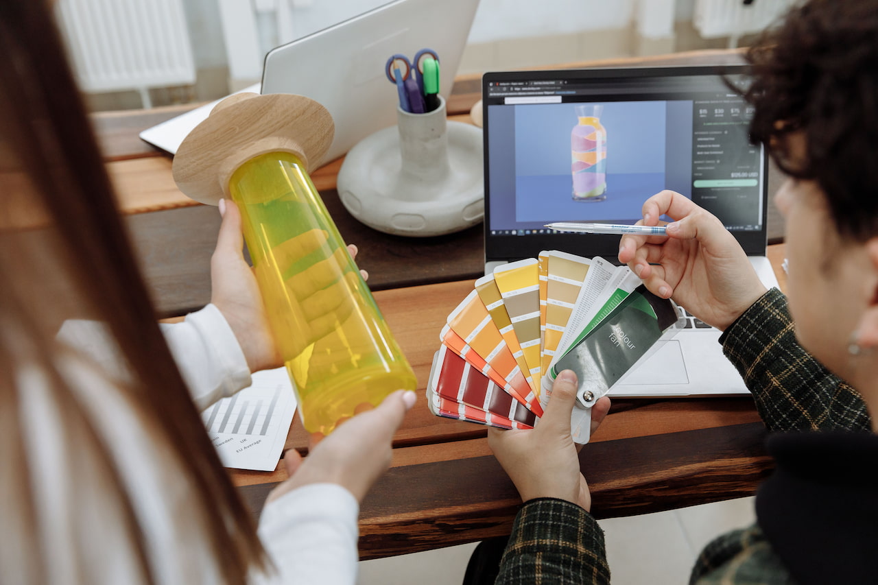 Choix des couleurs pour personnaliser une gourde publicitaire